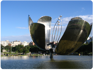 The iconic Floralis Genérica monument, a symbol of the city's artistic spirit and a key highlight of all private tours in Buenos Aires.